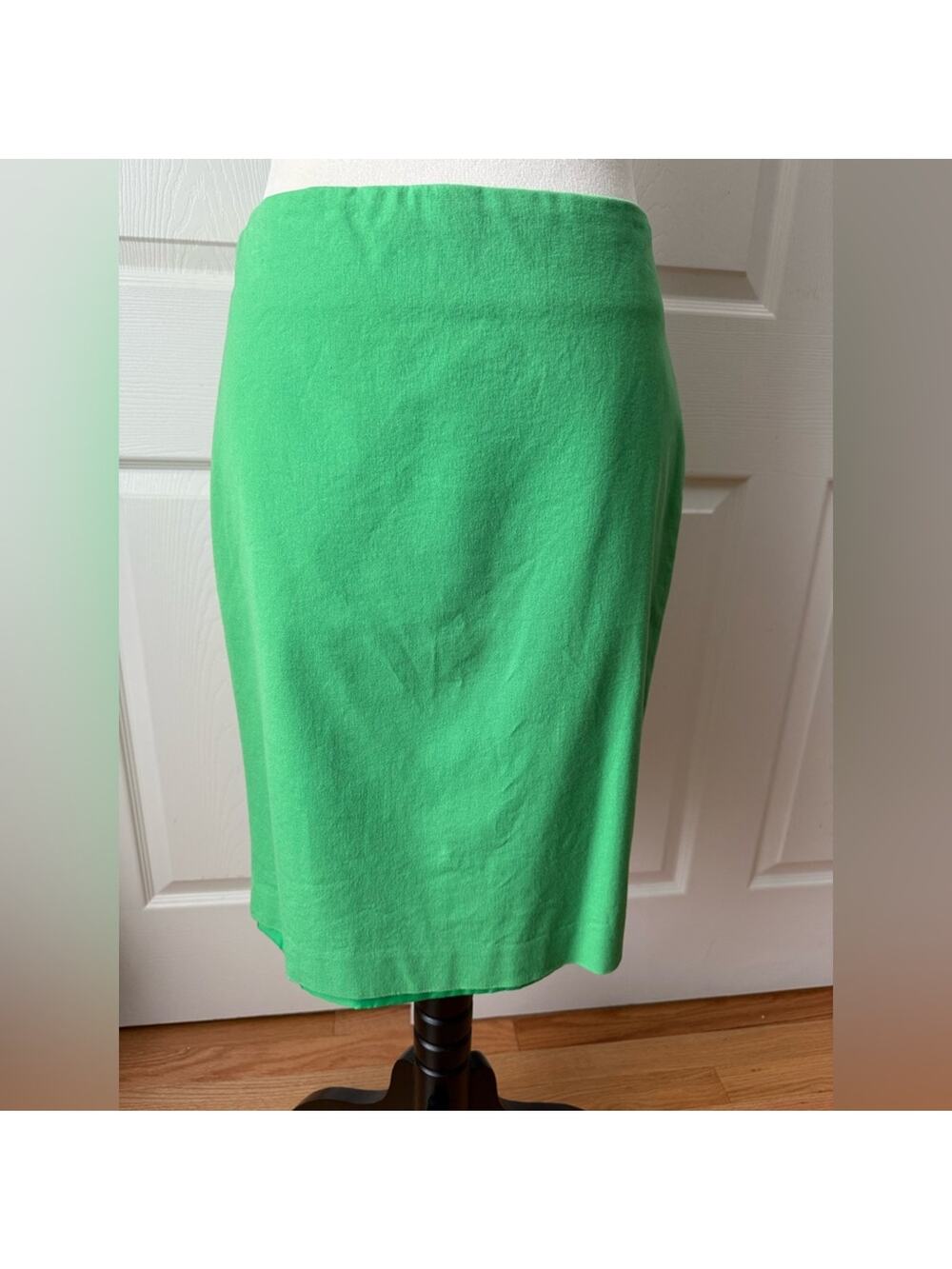 Forever 21 Pencil Skirt Green Size 6‎